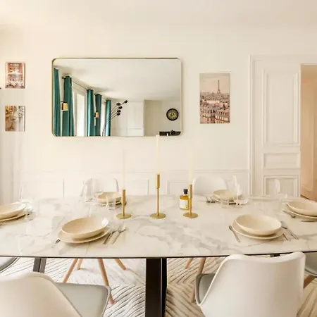 8p - 3br Le Marais Spacious - - Historic Lägenhet *