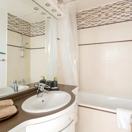 8p - 3br Le Marais Spacious - - Historic شقة باريس