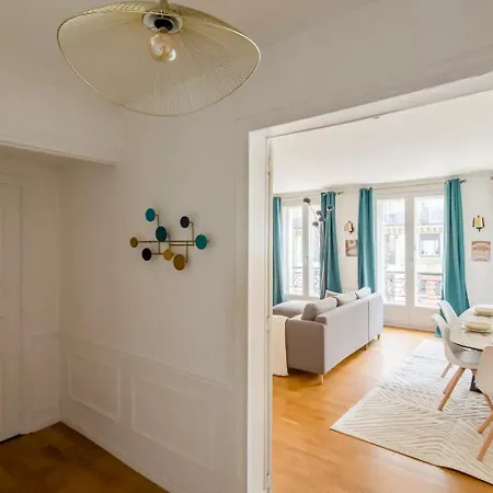 8p - 3br Le Marais Spacious - - Historic Apartment *