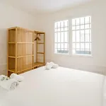 8p - 3br Le Marais Spacious - - Historic Apartment